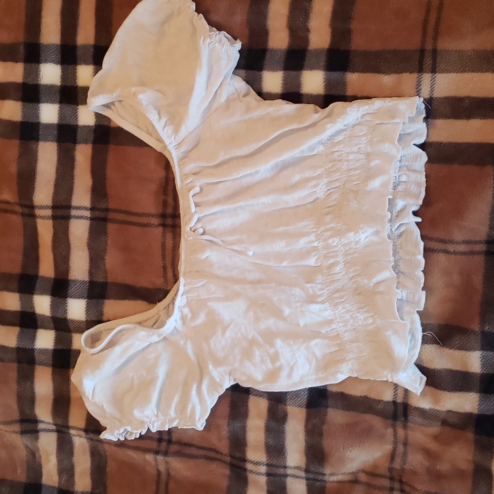 Me to We White Crop Top